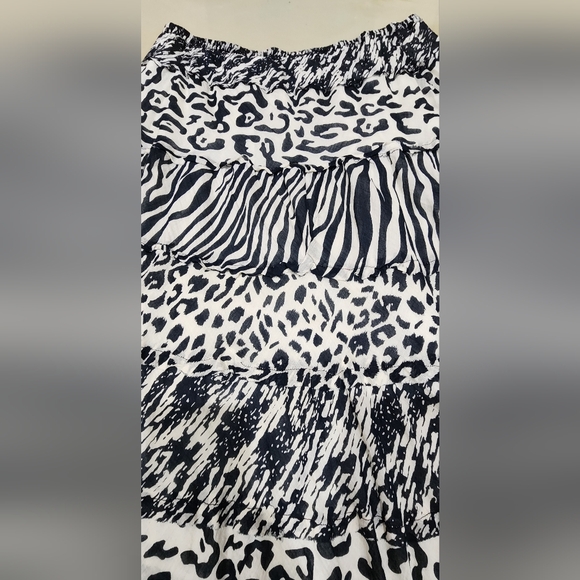 Long Animal Print Skirt Size M - Picture 2 of 5
